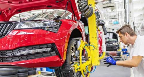 Czech Plant in Kvasiny begins production of modernized Skoda Superb, flagship of the brand