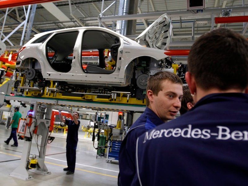 Hungarian automotive production drops 33% yoy due to Chips shortage
